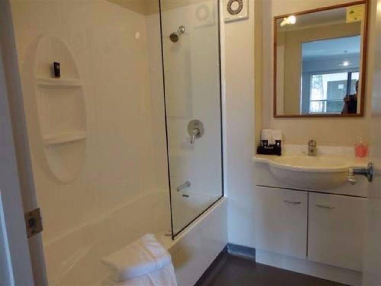 Asure Abode On Courtenay Motor Inn New Plymouth Esterno foto