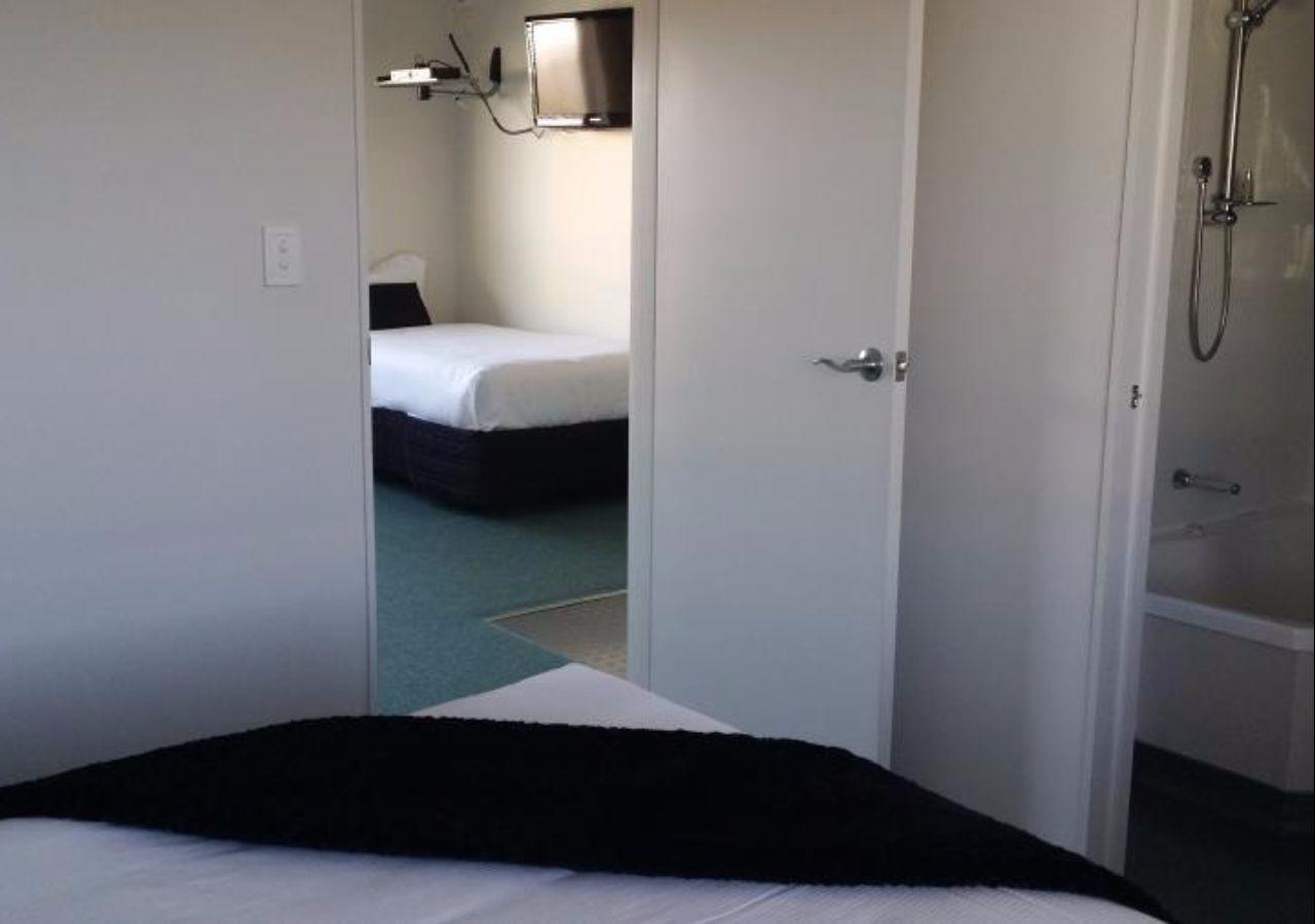Asure Abode On Courtenay Motor Inn New Plymouth Esterno foto