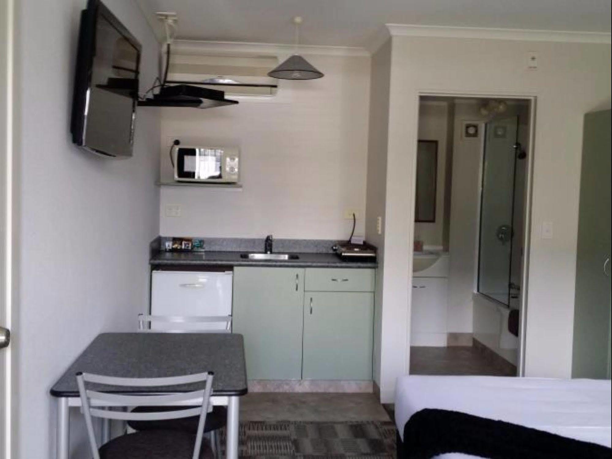 Asure Abode On Courtenay Motor Inn New Plymouth Esterno foto