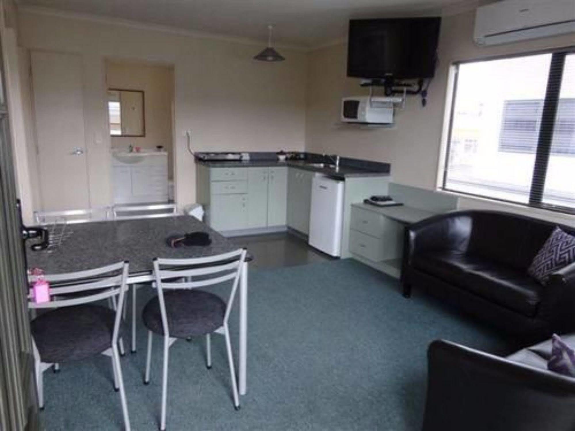 Asure Abode On Courtenay Motor Inn New Plymouth Esterno foto